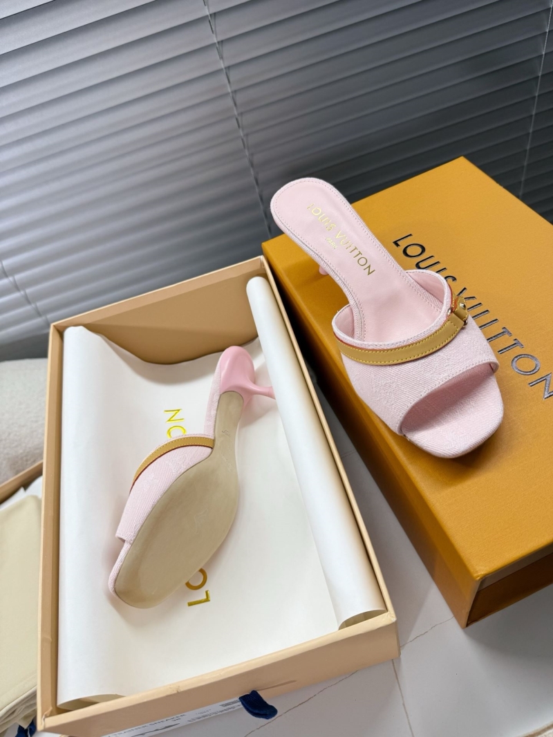 l0vis Vvtt0n slippers